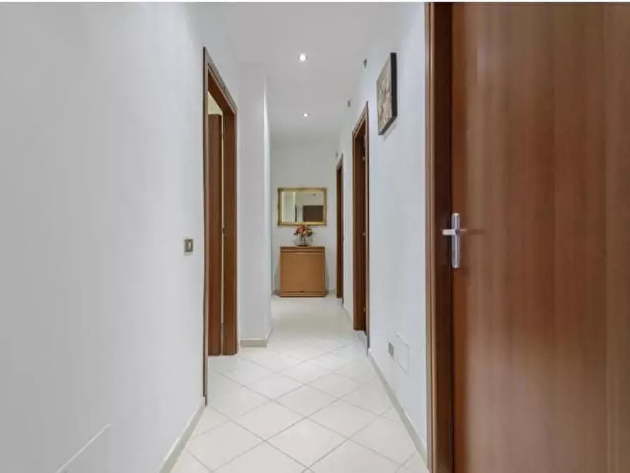 Immagine 7 di Appartamento in vendita  in Via Antonio Forni a Roma