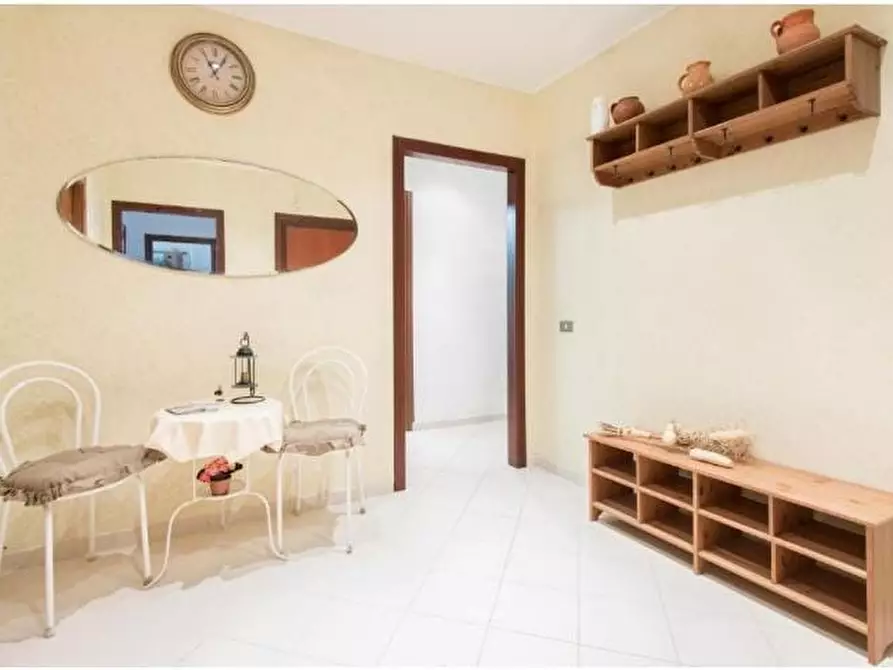 Immagine 9 di Appartamento in vendita  in Via Antonio Forni a Roma