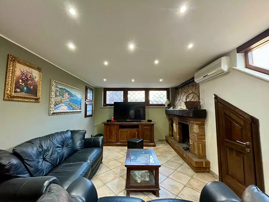 Immagine 30 di Casa semindipendente in vendita  in Via Vittorio Ricci 45 a Roma