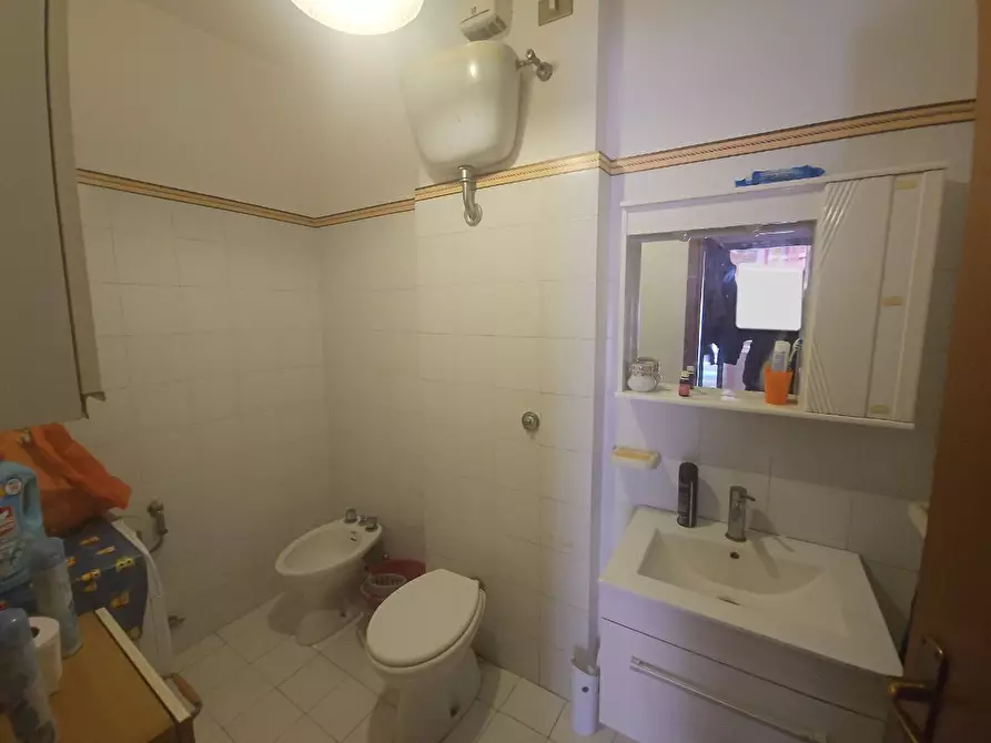 Immagine 10 di Appartamento in vendita  in via dei pesci a Anzio