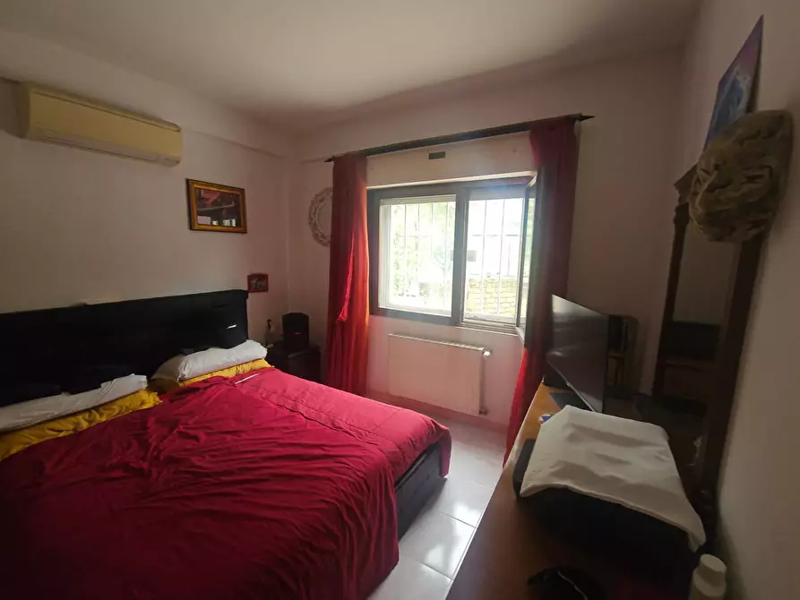 Immagine 7 di Appartamento in vendita  in via delle arti a Pomezia