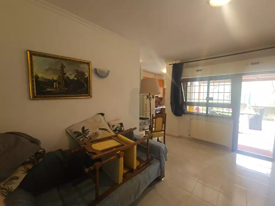 Immagine 10 di Appartamento in vendita  in via delle arti a Pomezia