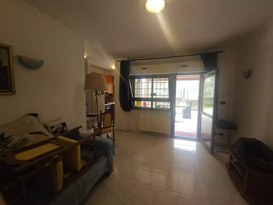 Immagine 9 di Appartamento in vendita  in via delle arti a Pomezia