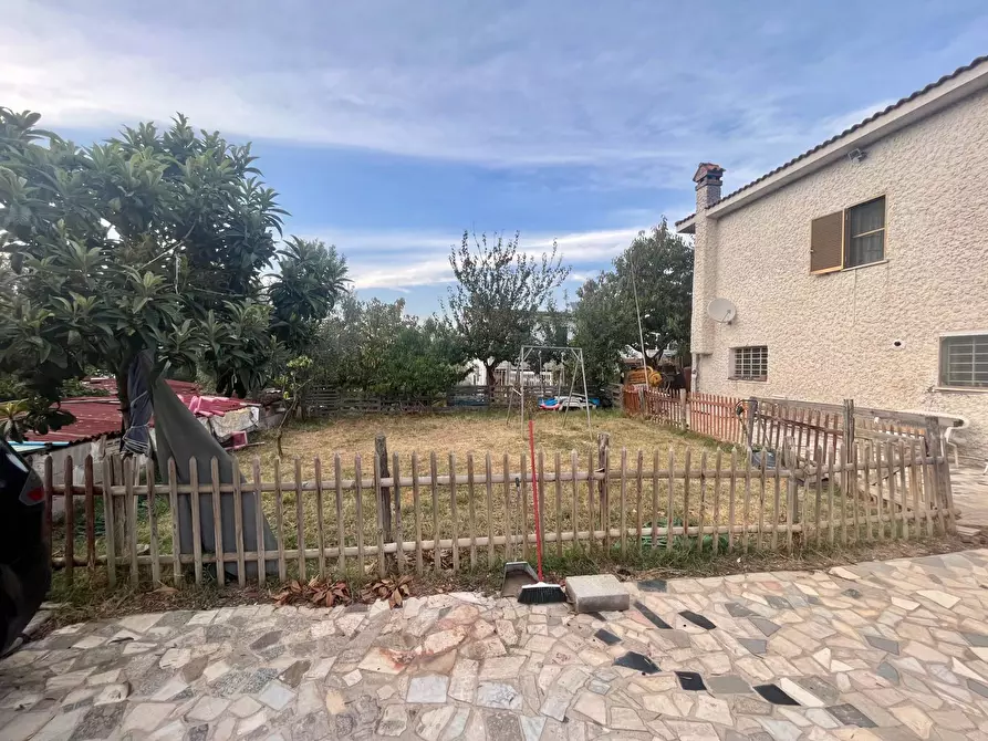 Immagine 19 di Villa in vendita  in Via San Berardo dei Marsi a Ardea