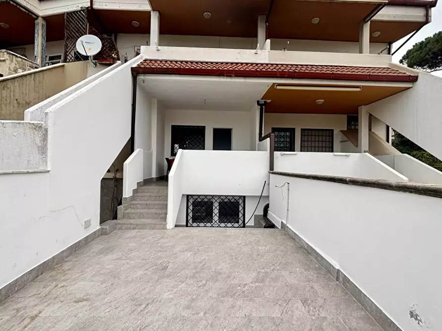 Immagine 16 di Villa in vendita  in LUNGOMARE TOR SAN LORENZO a Ardea