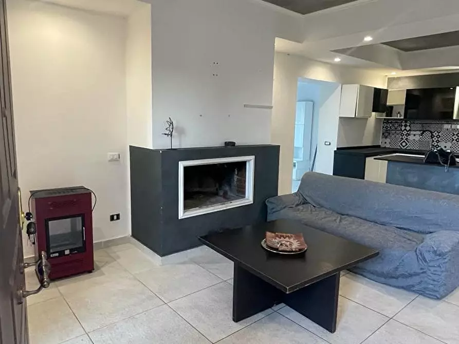 Immagine 7 di Casa semindipendente in vendita  in Via Serio a Aprilia