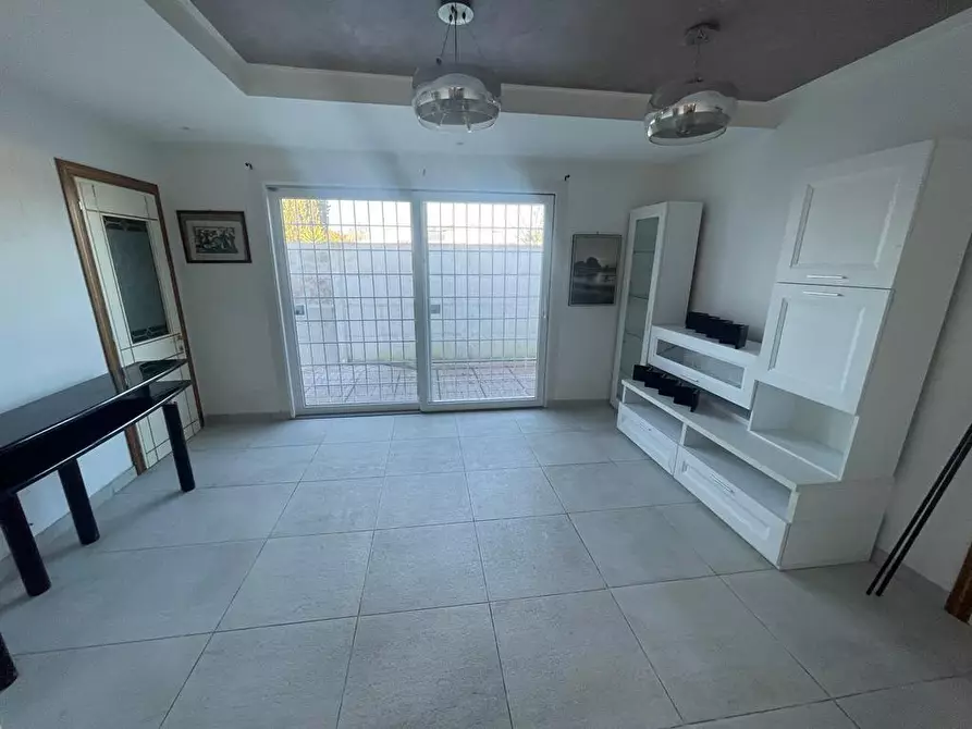 Immagine 36 di Casa semindipendente in vendita  in Via Serio a Aprilia