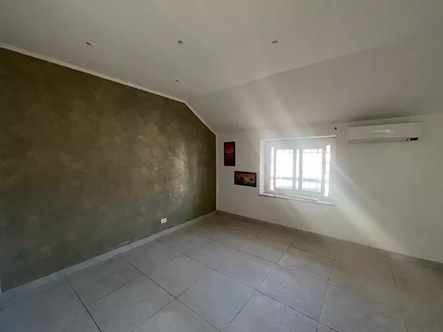 Immagine 38 di Casa semindipendente in vendita  in Via Serio a Aprilia