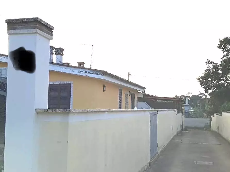 Immagine 4 di Villa in vendita  in Via crati a Aprilia