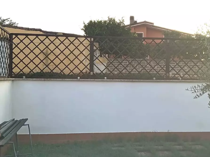 Immagine 2 di Villa in vendita  in Via crati a Aprilia