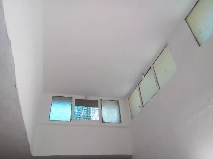 Immagine 6 di Box auto in vendita  in Via Dei Velieri 58 a Roma