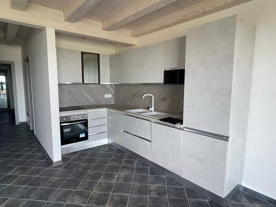 Immagine 15 di Attico in vendita  in lungomare degli ardeatini a Ardea