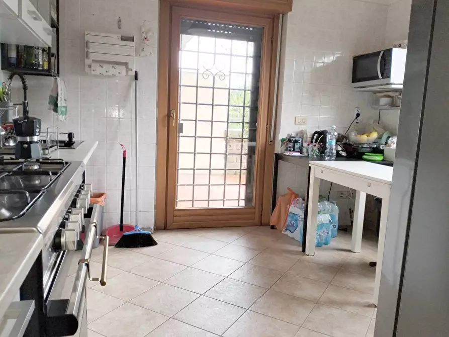 Immagine 13 di Villa in vendita  in Via Luigi Chiarini a Roma