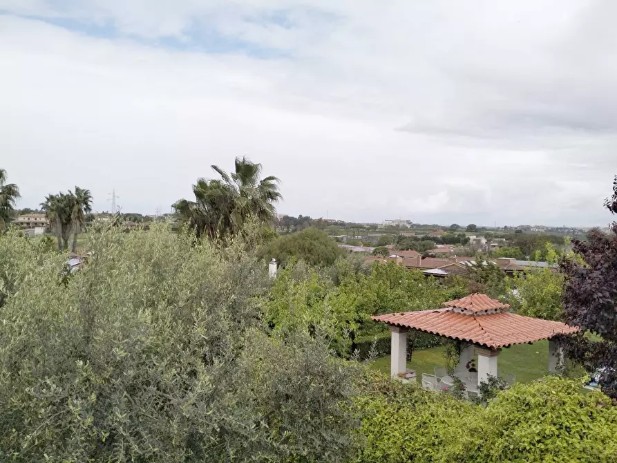 Immagine 26 di Villa in vendita  in Via Luigi Chiarini a Roma