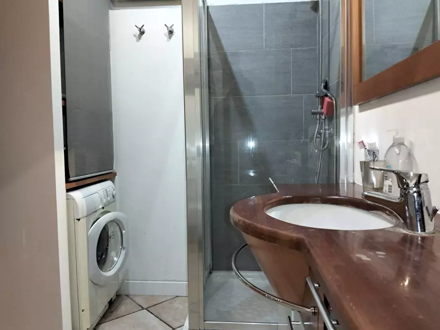 Immagine 30 di Villa in vendita  in Via Luigi Chiarini a Roma