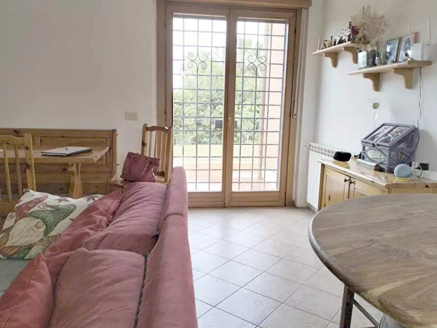 Immagine 37 di Villa in vendita  in Via Luigi Chiarini a Roma