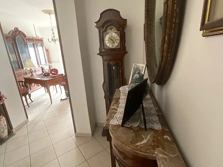 Immagine 20 di Attico in vendita  in lungomare Paolo Toscanelli 216 a Roma