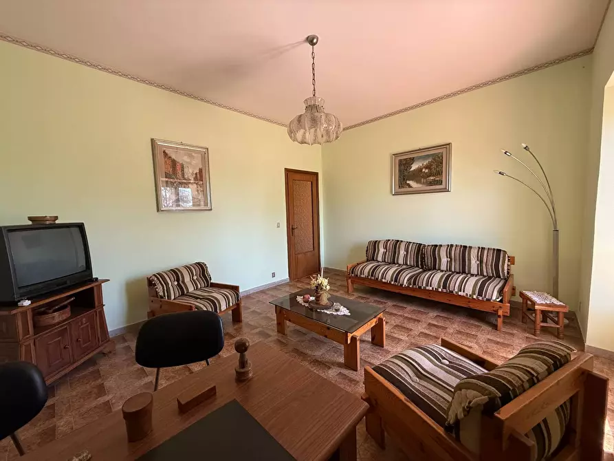 Immagine 3 di Villa in vendita  in Via Pratica Di Mare a Ardea