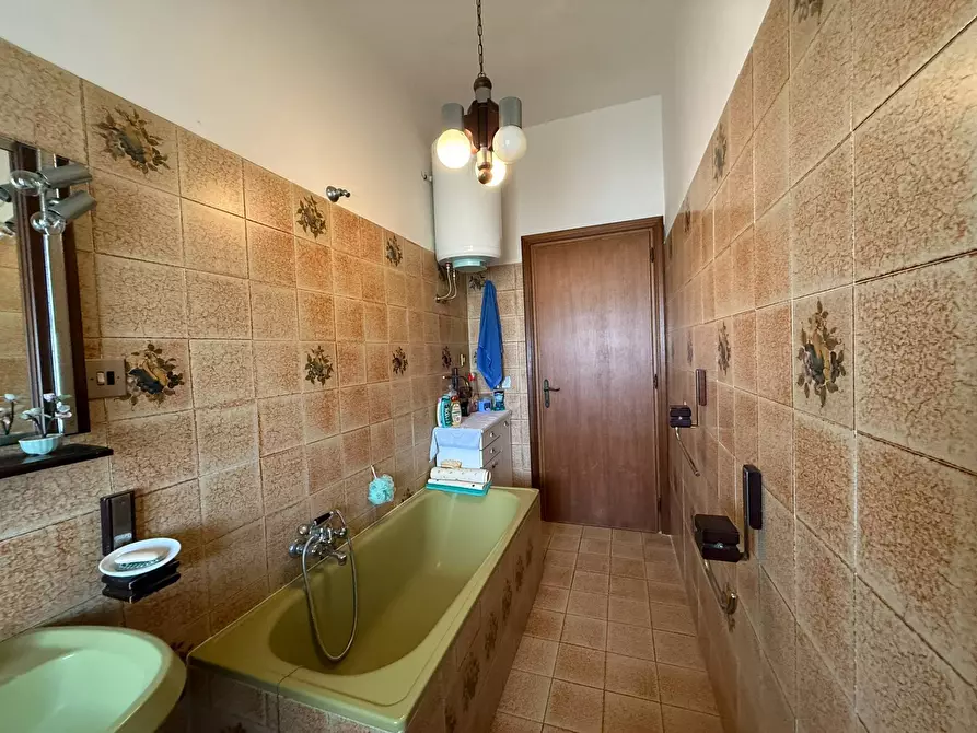 Immagine 28 di Villa in vendita  in Via Pratica Di Mare a Ardea