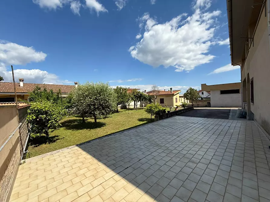 Immagine 71 di Villa in vendita  in Via Pratica Di Mare a Ardea