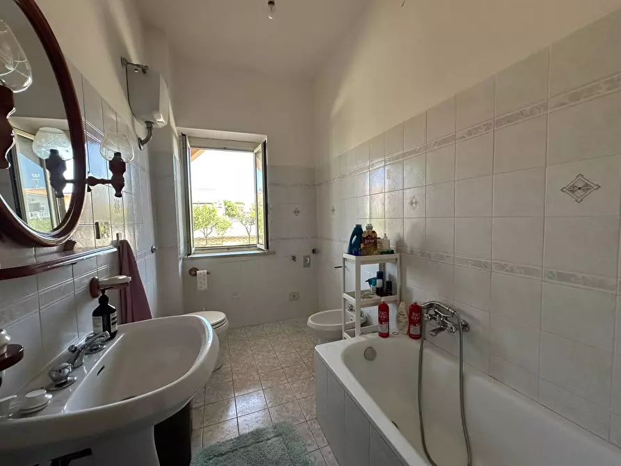 Immagine 87 di Villa in vendita  in Via Pratica Di Mare a Ardea