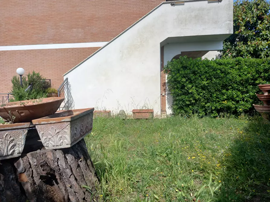 Immagine 55 di Casa semindipendente in vendita  in via zagabria a Pomezia