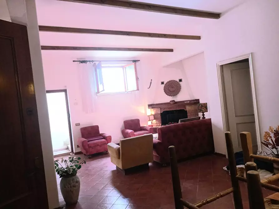 Immagine 37 di Casa semindipendente in vendita  in via zagabria a Pomezia