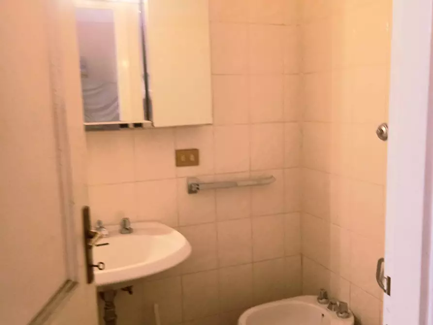 Immagine 40 di Casa semindipendente in vendita  in via zagabria a Pomezia