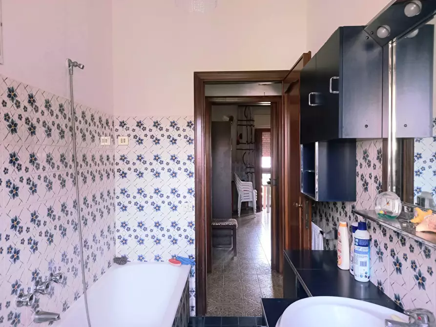 Immagine 27 di Casa semindipendente in vendita  in via zagabria a Pomezia