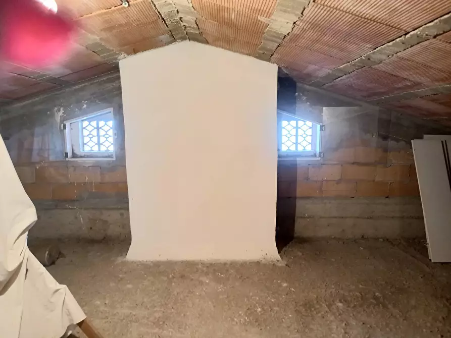 Immagine 49 di Casa semindipendente in vendita  in via zagabria a Pomezia