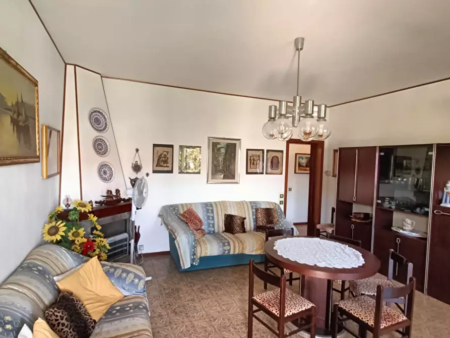 Immagine 6 di Casa semindipendente in vendita  in via zagabria a Pomezia