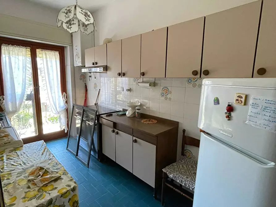 Immagine 11 di Casa semindipendente in vendita  in via zagabria a Pomezia