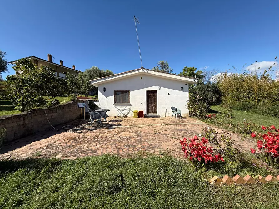 Immagine 36 di Villa in vendita  in via delle Magnolie a Pomezia