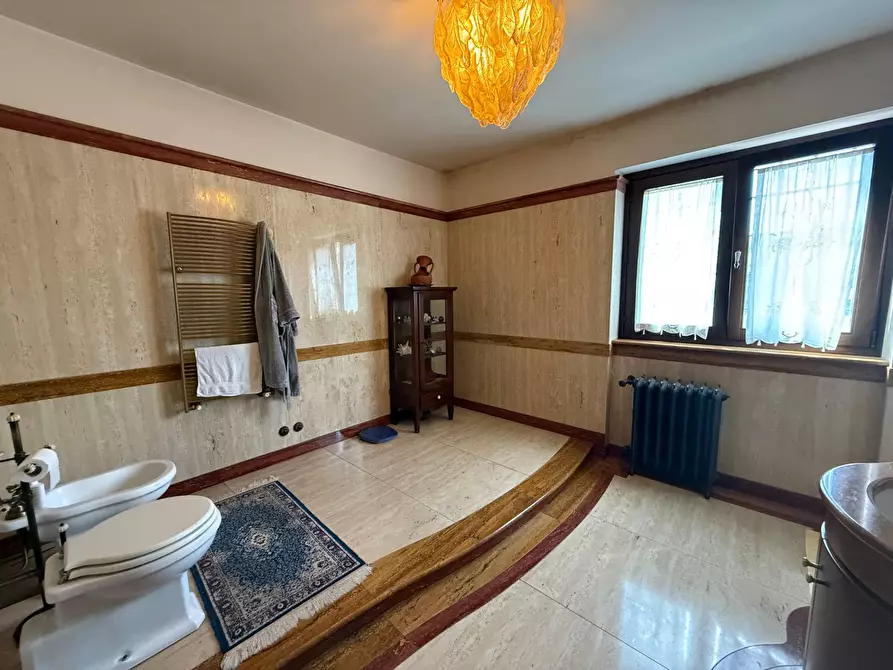 Immagine 47 di Villa in vendita  in via delle Magnolie a Pomezia