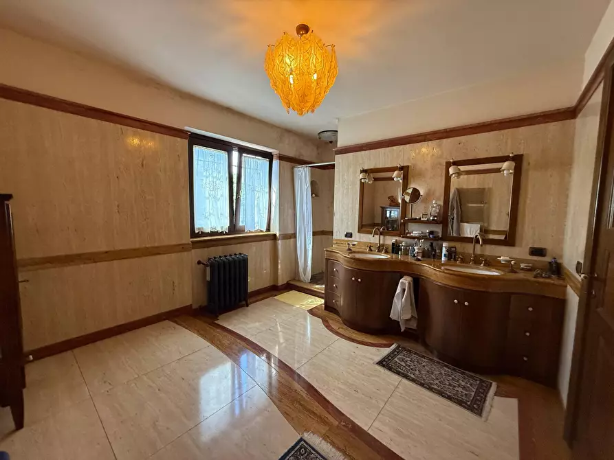 Immagine 68 di Villa in vendita  in via delle Magnolie a Pomezia