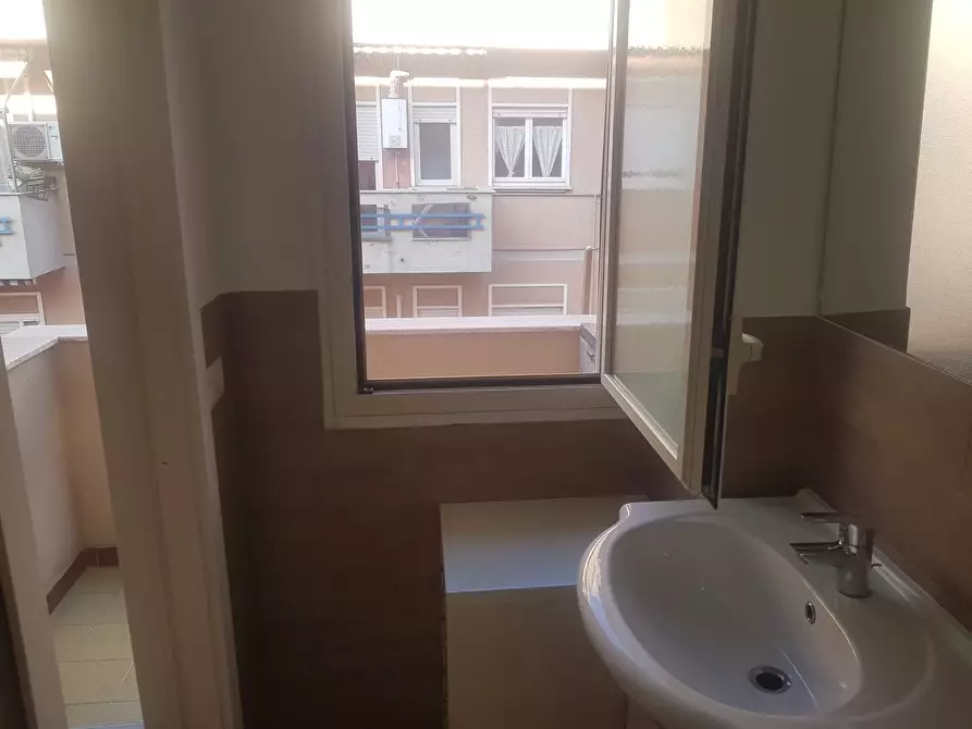 Immagine 40 di Appartamento in vendita  in Via Alessandro Piola Caselli a Roma