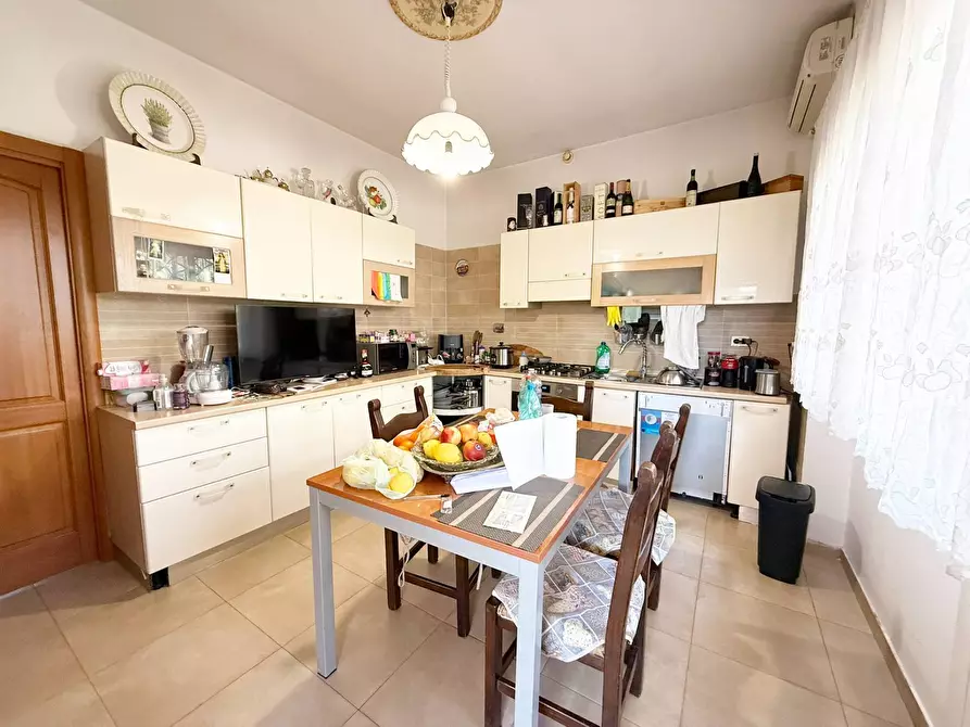 Immagine 7 di Villa in vendita  in Lungomare delle Sirene a Pomezia