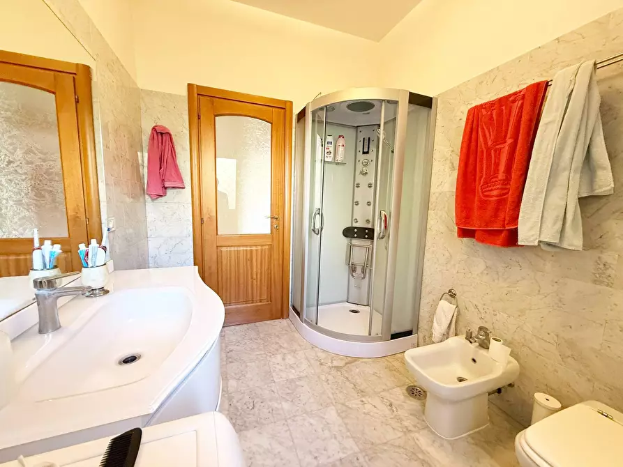 Immagine 29 di Villa in vendita  in Lungomare delle Sirene a Pomezia