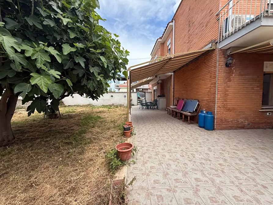 Immagine 2 di Appartamento in vendita  in Via del Pettirosso a Ardea