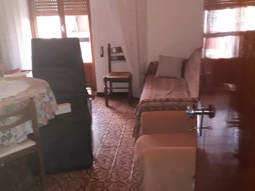 Immagine 21 di Appartamento in vendita  in Via Recanati a Pomezia