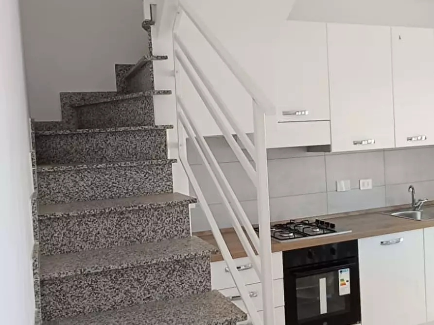 Immagine 8 di Appartamento in vendita  in via lecce a Ardea