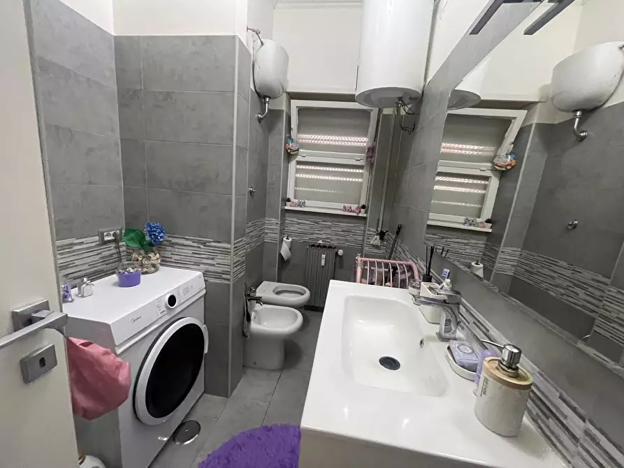 Immagine 13 di Appartamento in vendita  in Via Cincinnato a Pomezia