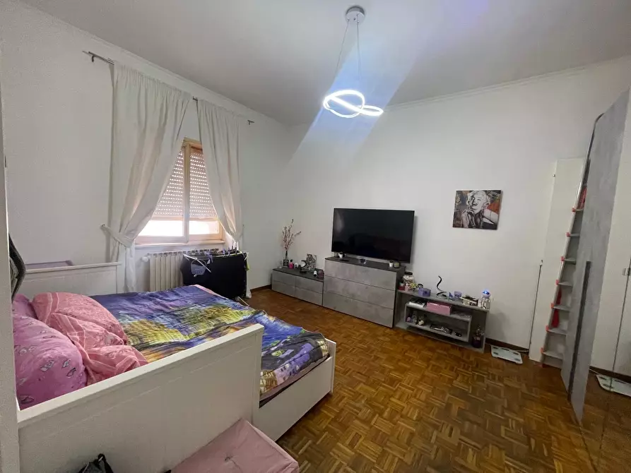 Immagine 11 di Appartamento in vendita  in Via Cincinnato a Pomezia