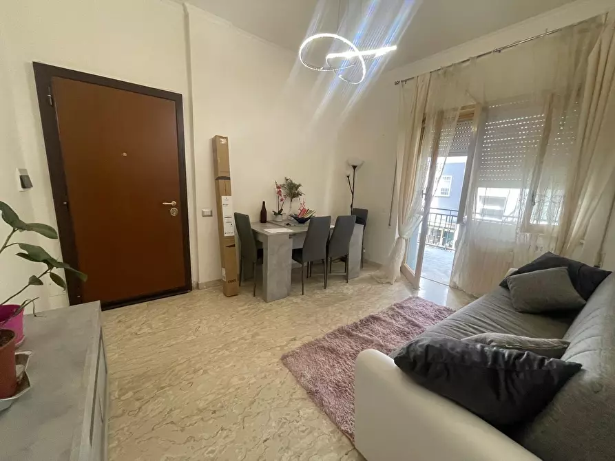 Immagine 5 di Appartamento in vendita  in Via Cincinnato a Pomezia