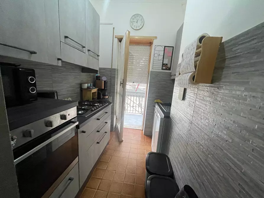 Immagine 6 di Appartamento in vendita  in Via Cincinnato a Pomezia