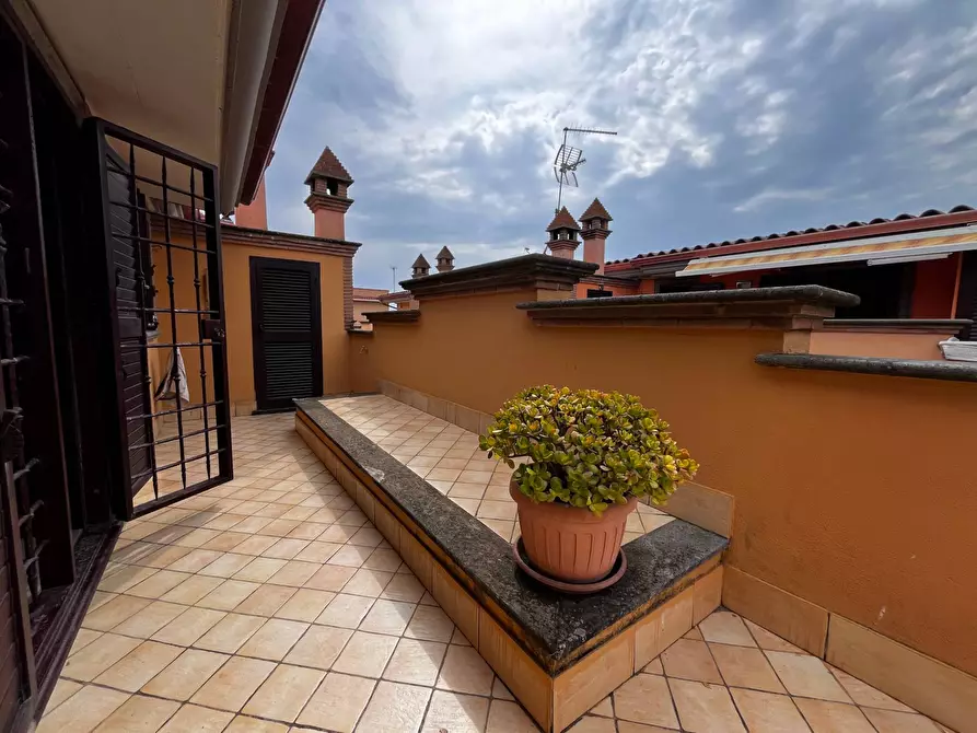 Immagine 25 di Casa semindipendente in vendita  in via Svezia a Pomezia