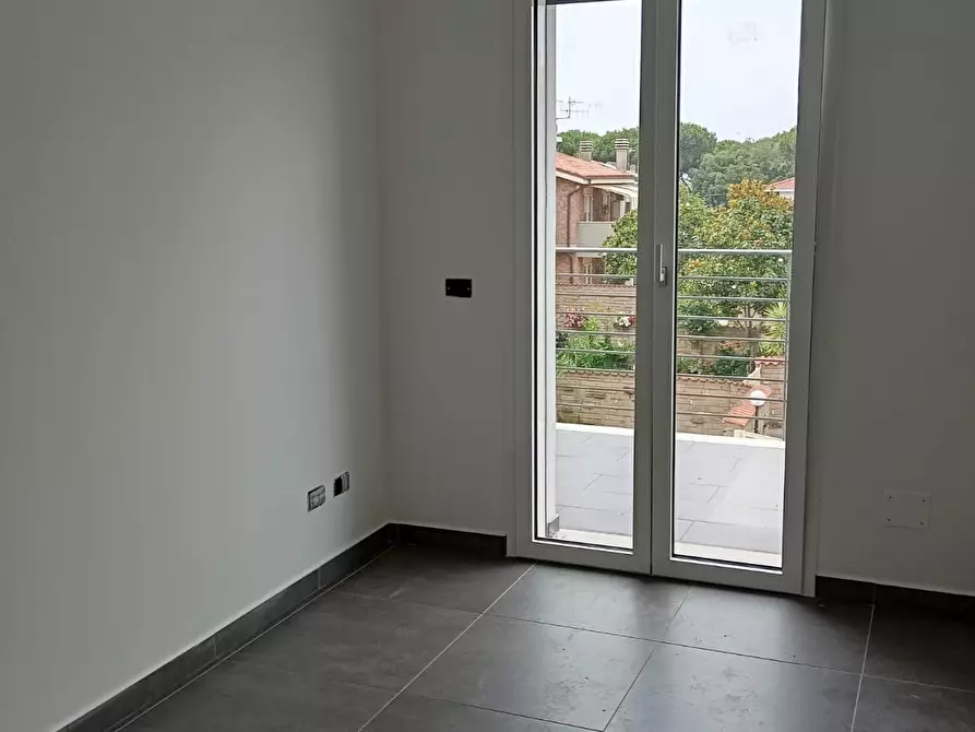 Immagine 14 di Casa semindipendente in vendita  in Viale dei giornalisti a Anzio