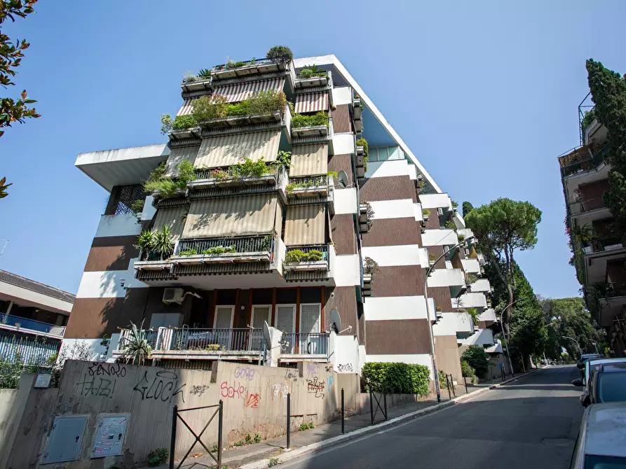 Immagine 1 di Appartamento in vendita  in Via Gaetano Fuggetta 59 a Roma