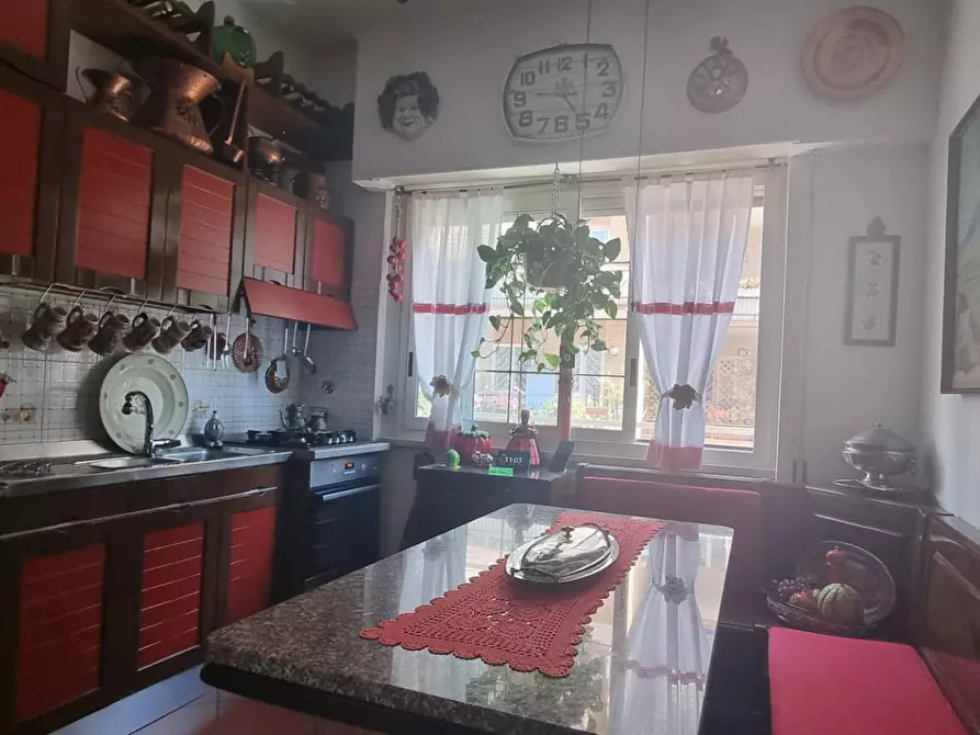 Immagine 16 di Appartamento in vendita  in Via Delle Sirene 19 a Roma
