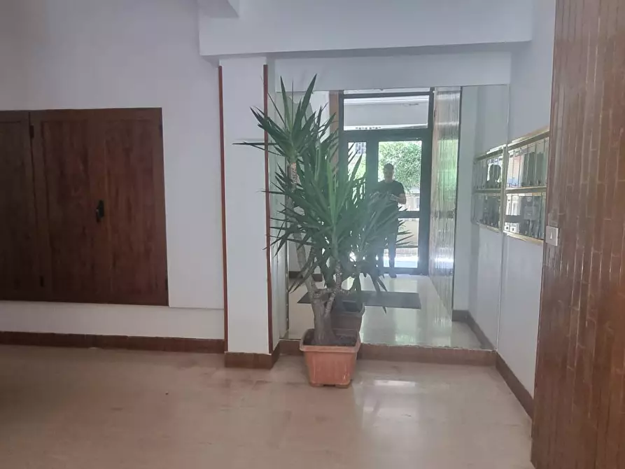 Immagine 47 di Appartamento in vendita  in Via Delle Sirene 19 a Roma